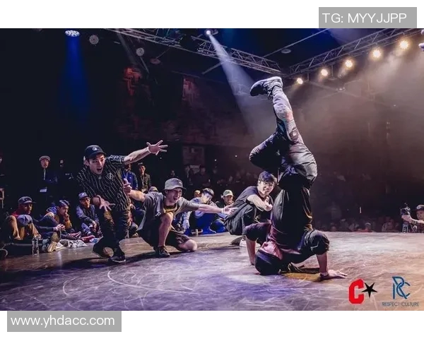 北京攀岩队在世界街舞大赛中以79分稳居积分榜首位 北京攀岩队在世界街舞大赛中以79分稳居积分榜首位