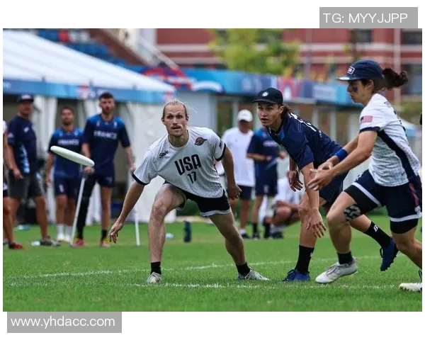 成都飞盘队在世界滑板锦标赛中的意识表现分析与点评