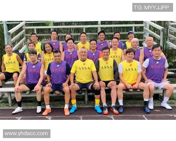 香港足球明星队员齐聚贵州展现风采助力地方足球发展